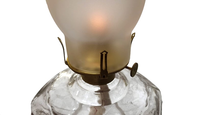B&P Lamp مصباح B&P® بارتفاع 3 إنش وعرض 8 1/2 إنش مع مدخنة زجاجية بتصميم مزخرف 3/4 للأضواء العتيقة والتقليدية - Image 3
